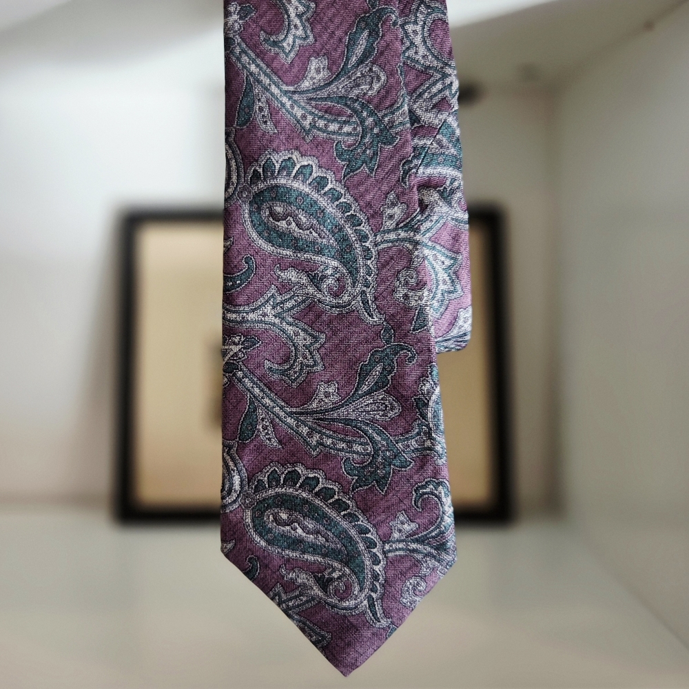 Oscar De La Renta Couture Purple Teal Silk Paisley Neck Tie